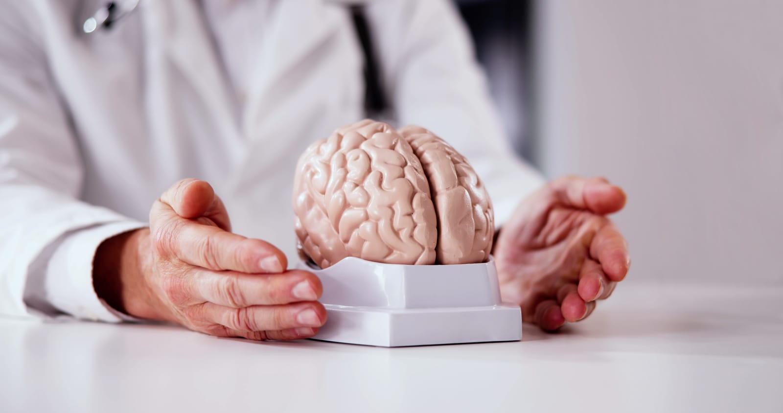 Managing Behavioral Changes and Agitation in Dementia | Tips & Home Care Support